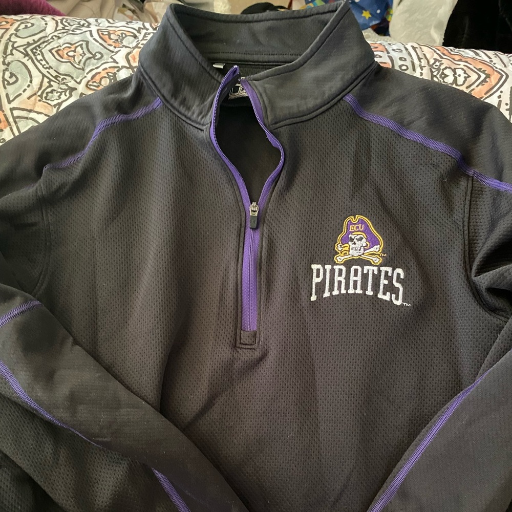 Cute ECU quarter zip! Size S